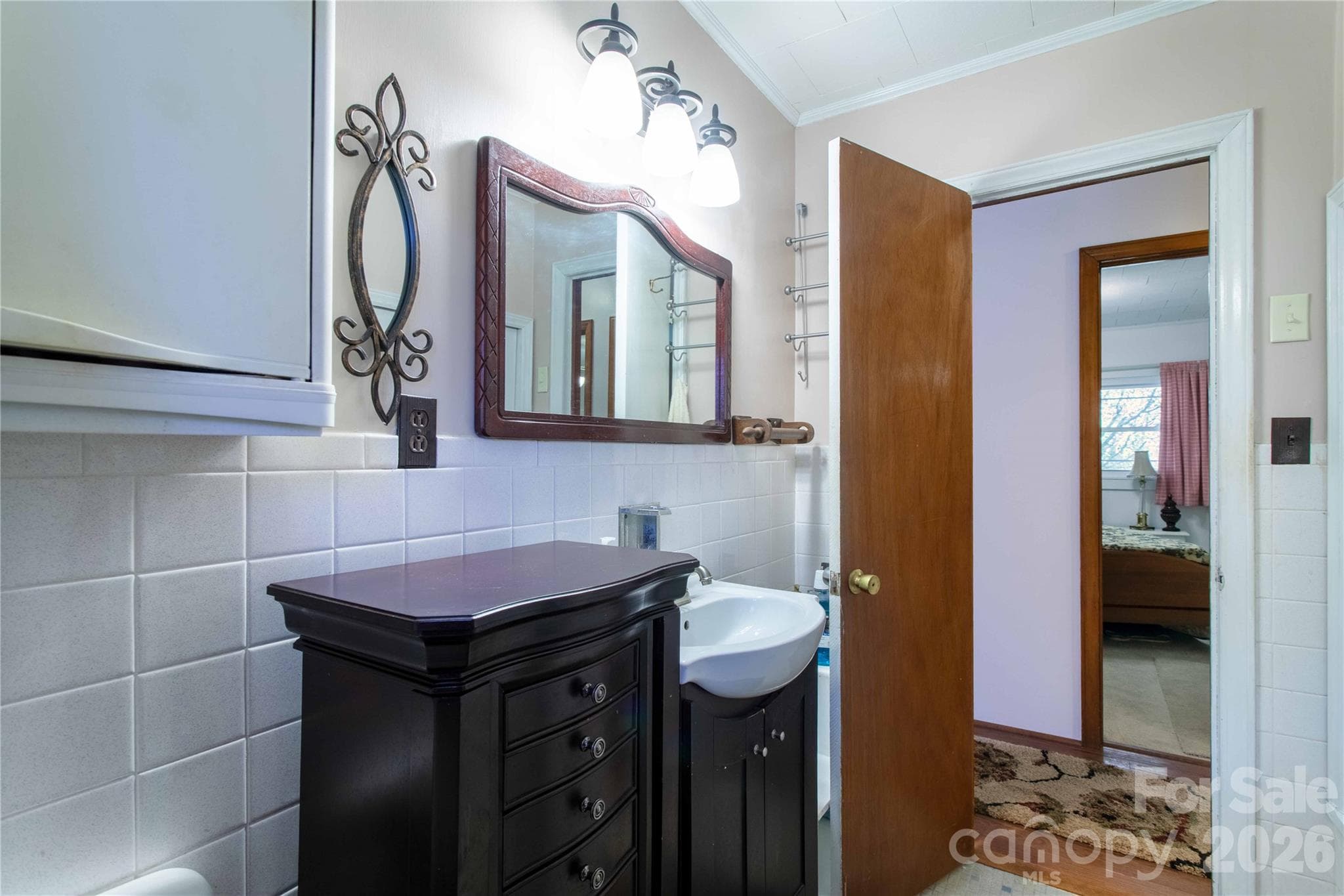 full bath - 2586 Kim Miller Road, Lake Toxaway