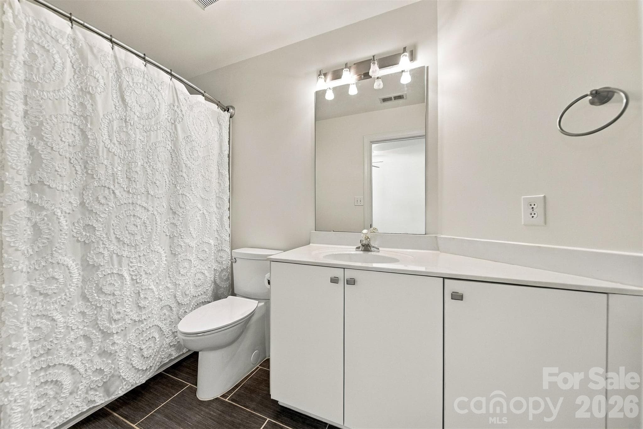 Single Family Residence at 5539 Sunstar Court, Charlotte, photo 31 of 47