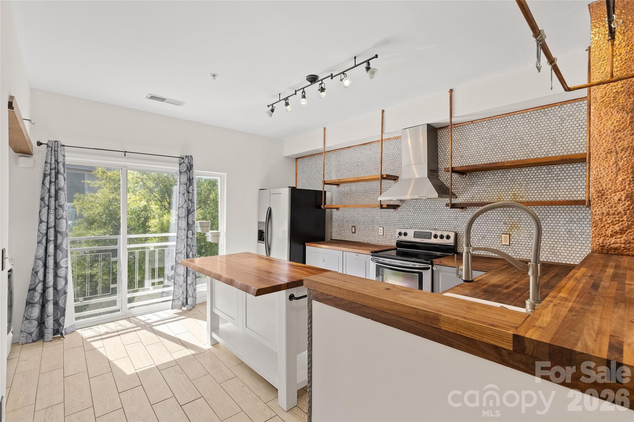Condominium at 3564 N Davidson Street, Charlotte, photo 5 of 48