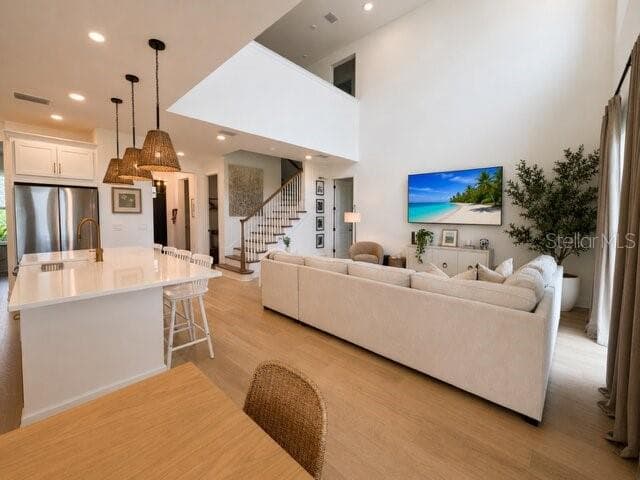 Single Family Residence at 8532 GOLDEN DAWN CT, SARASOTA, photo 9 of 49