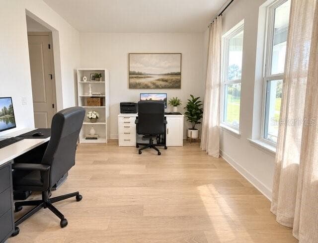Single Family Residence at 8532 GOLDEN DAWN CT, SARASOTA, photo 23 of 49