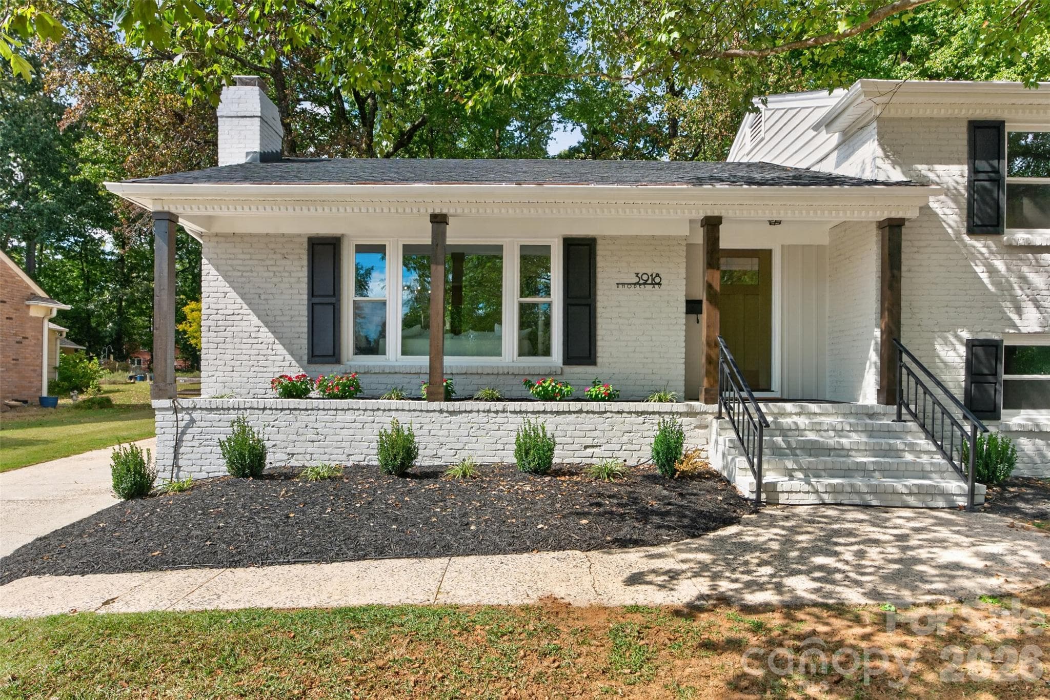 Single Family Residence at 3918 Rhodes Avenue, Charlotte, photo 4 of 45