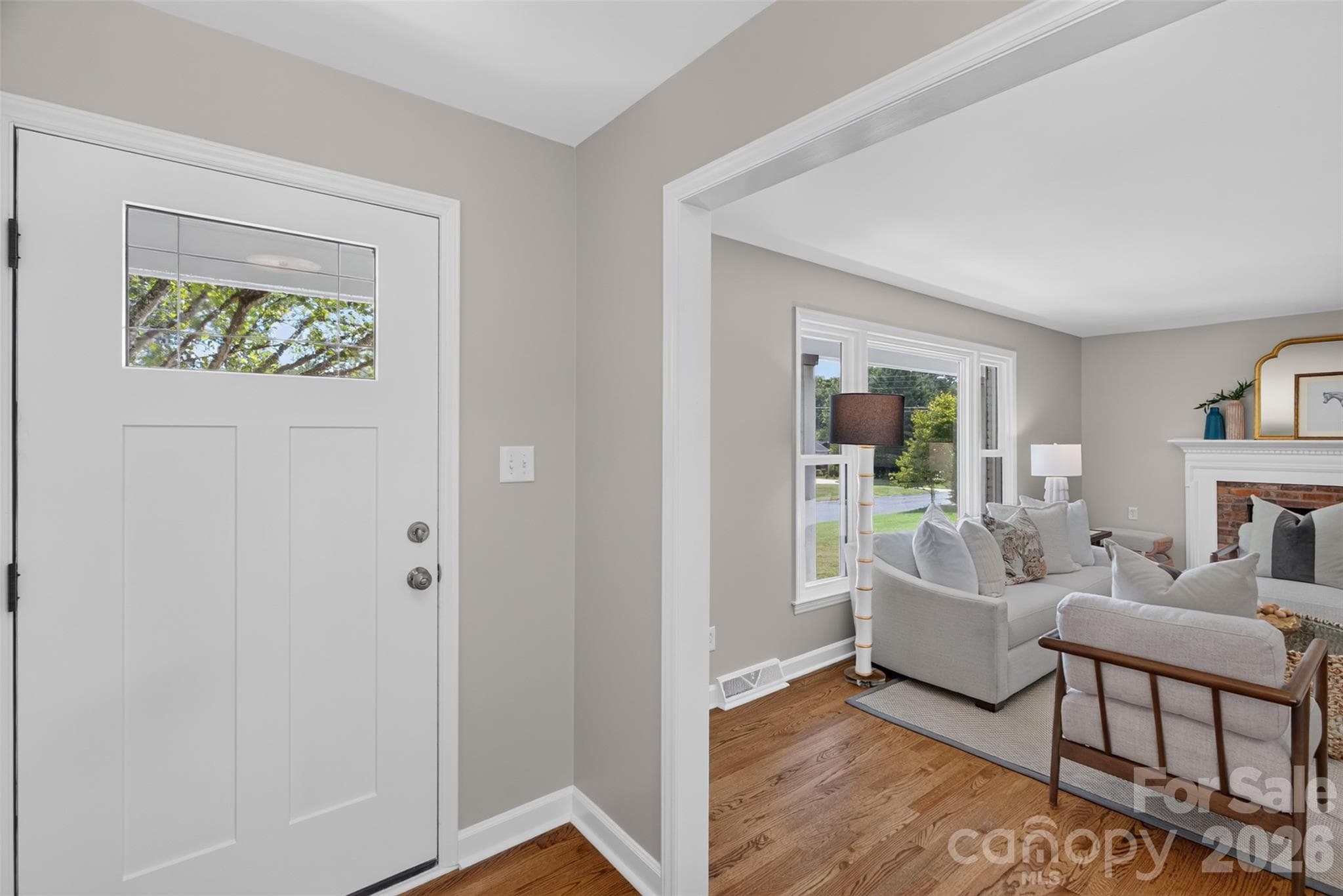 Single Family Residence at 3918 Rhodes Avenue, Charlotte, photo 8 of 45