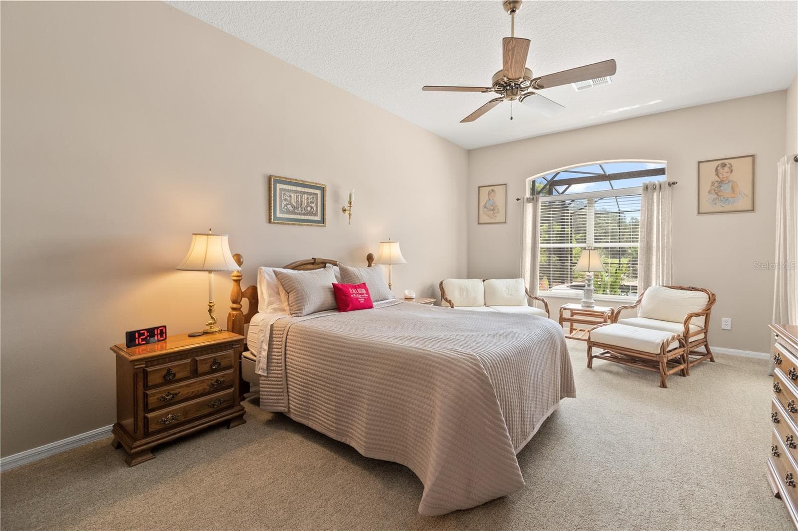 Primary suite featuring dual closets, one serving as a shoe closet - 2735 TETON STONE RUN, ORLANDO