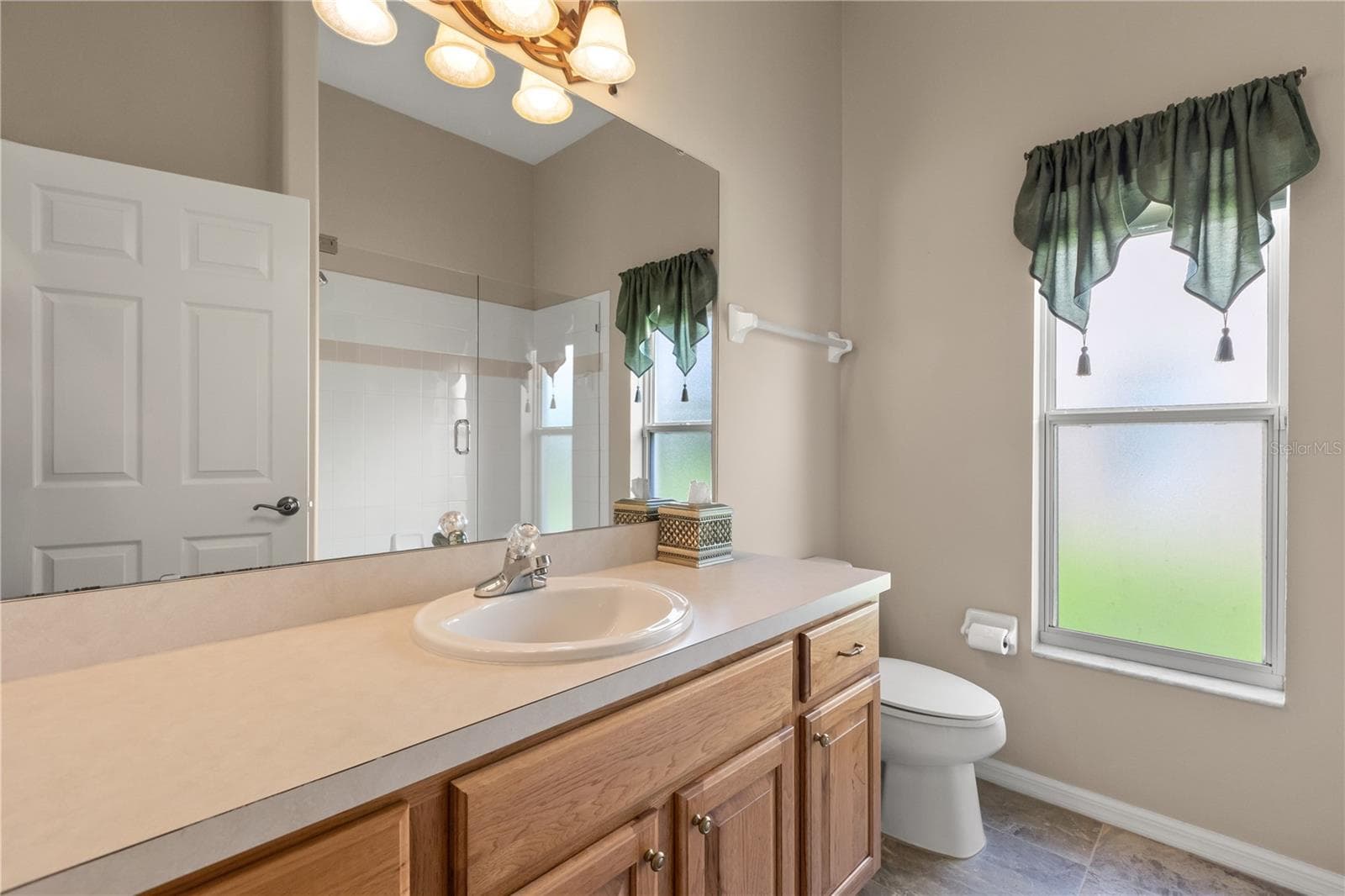 bathroom 1 with shower - 2735 TETON STONE RUN, ORLANDO