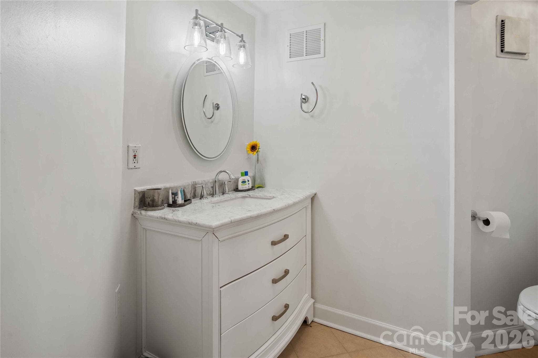 Bath 1 Vanity - 39 Tatham Road, Hendersonville