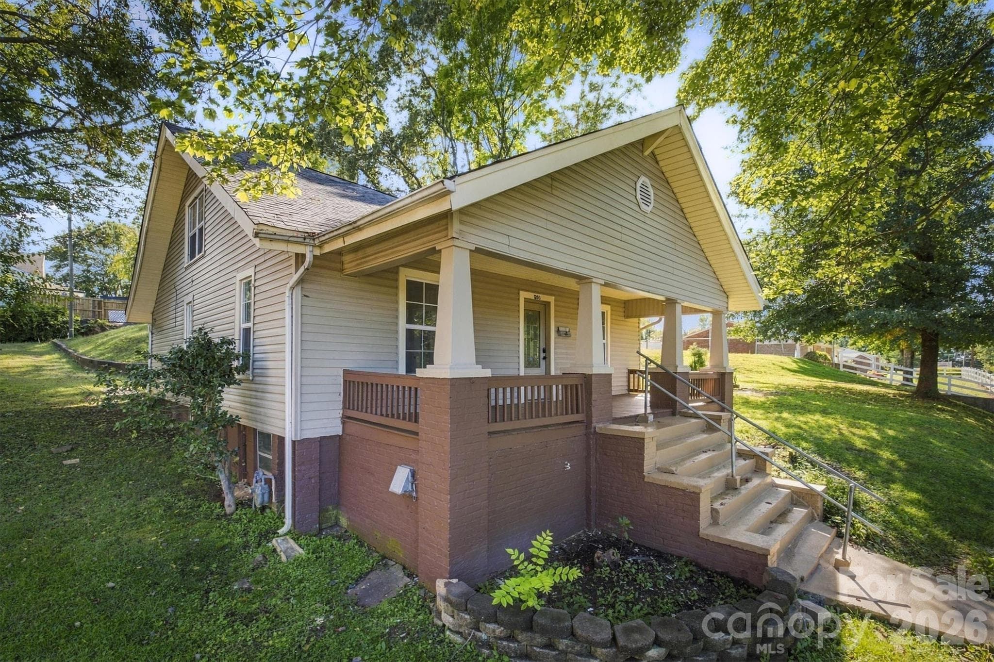 Single Family Residence at 1203 Spainhour Street, Lenoir, photo 2 of 22