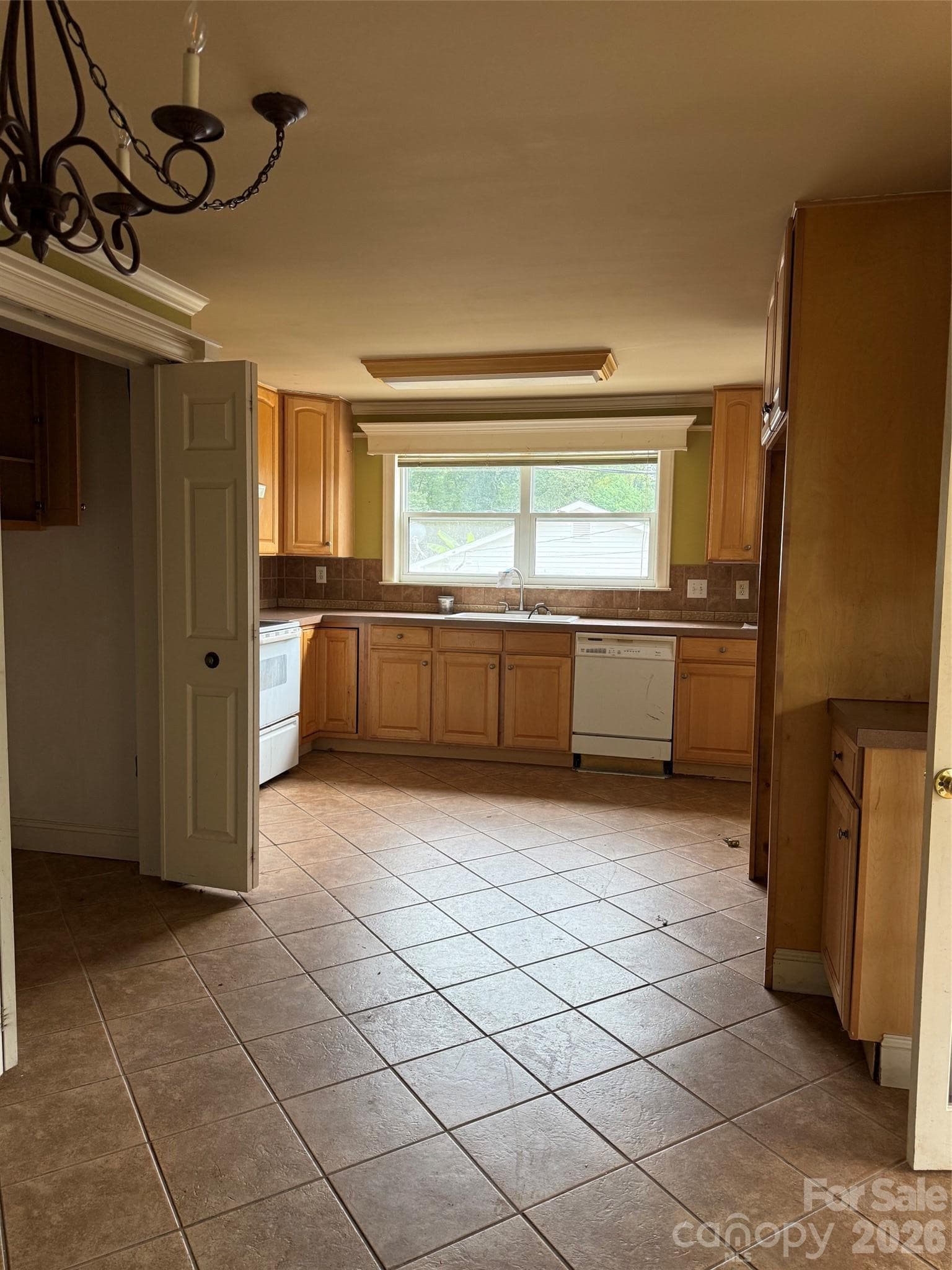 Single Family Residence at 160 Stonewall Circle, Concord, photo 3 of 10
