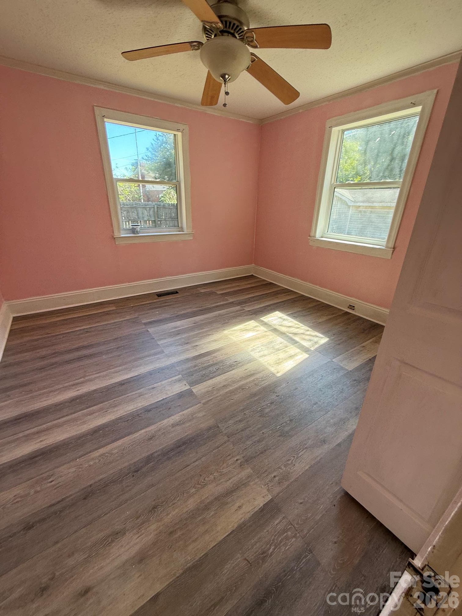 Single Family Residence at 160 Stonewall Circle, Concord, photo 7 of 10