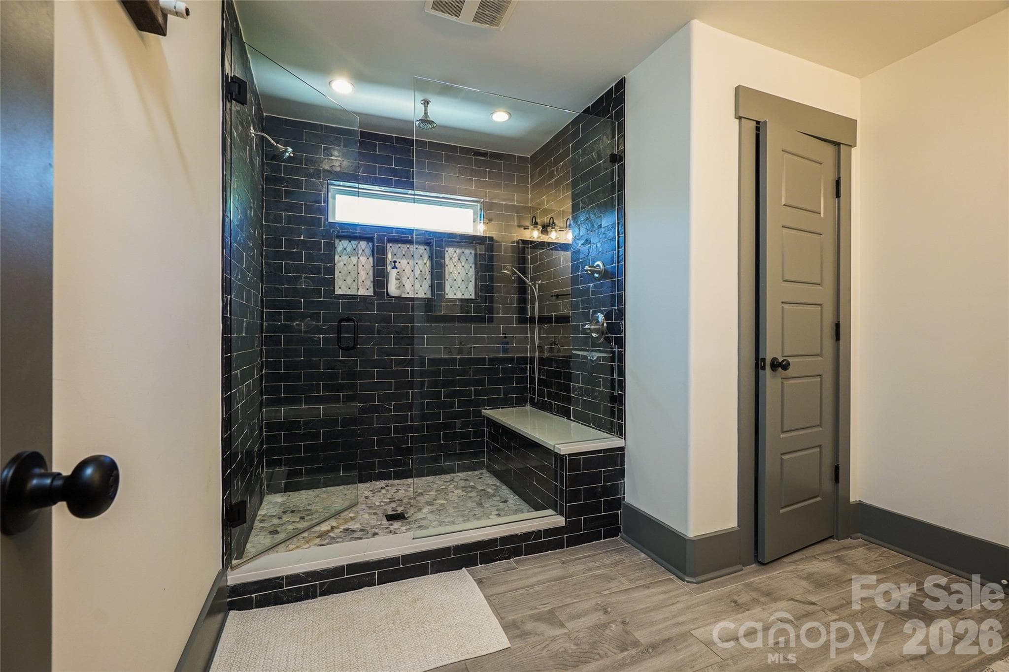Single Family Residence at 1216 Effingham Road, Charlotte, photo 31 of 42
