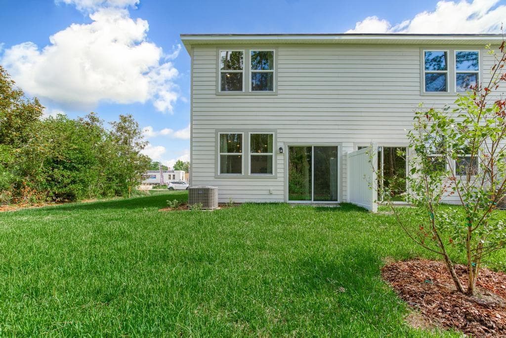 Townhouse at 10722 WATERFIELD RD, JACKSONVILLE, photo 39 of 42