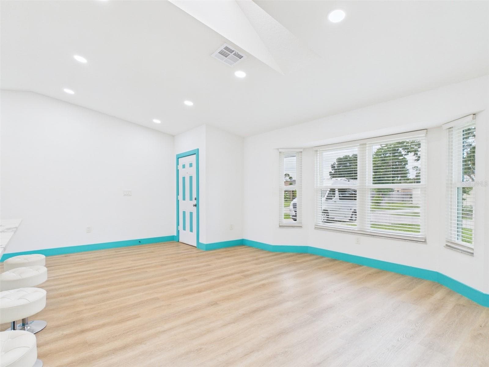 Single Family Residence at 20167 HOLLAND AVE, PORT CHARLOTTE, photo 2 of 40