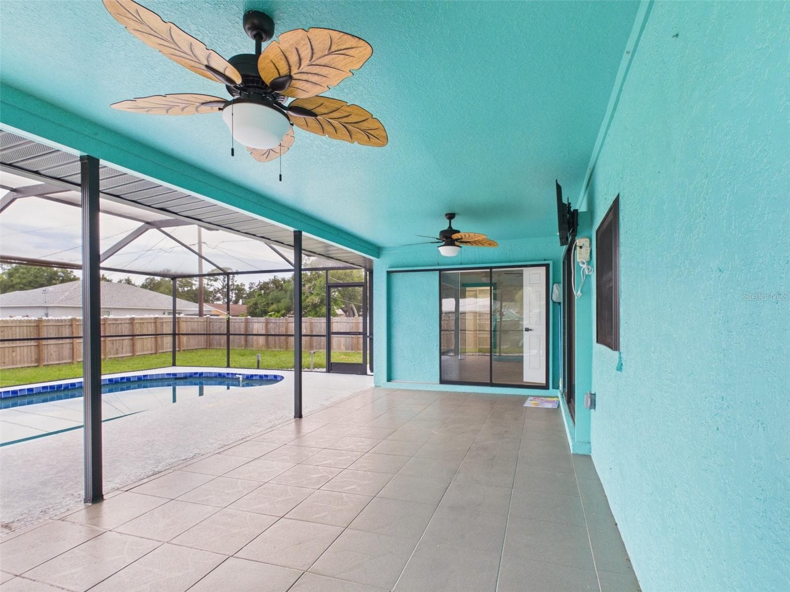 Single Family Residence at 20167 HOLLAND AVE, PORT CHARLOTTE, photo 27 of 40