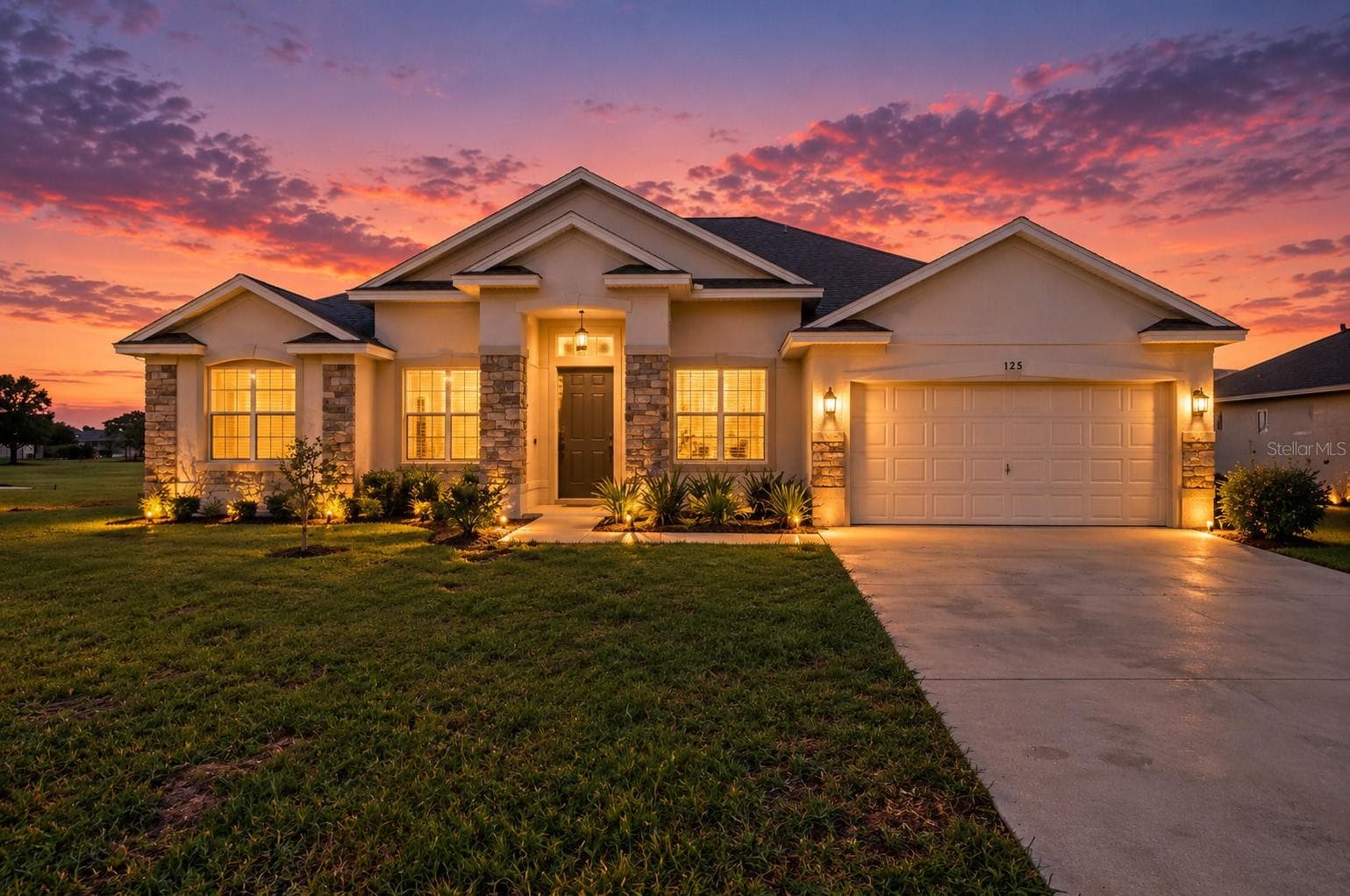 Single Family Residence at 123 CALOOSA DR, BABSON PARK