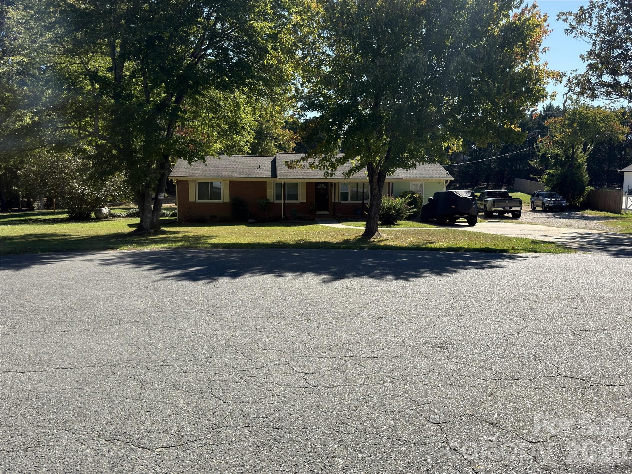 604 Allen Way