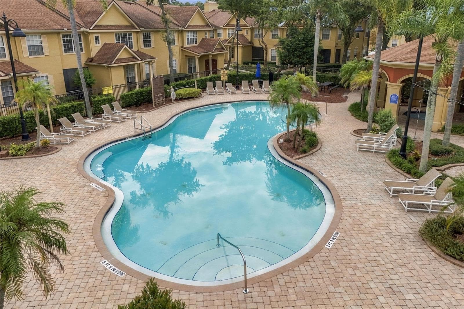 Community pool - 822 GRAND REGENCY PT #201, ALTAMONTE SPRINGS