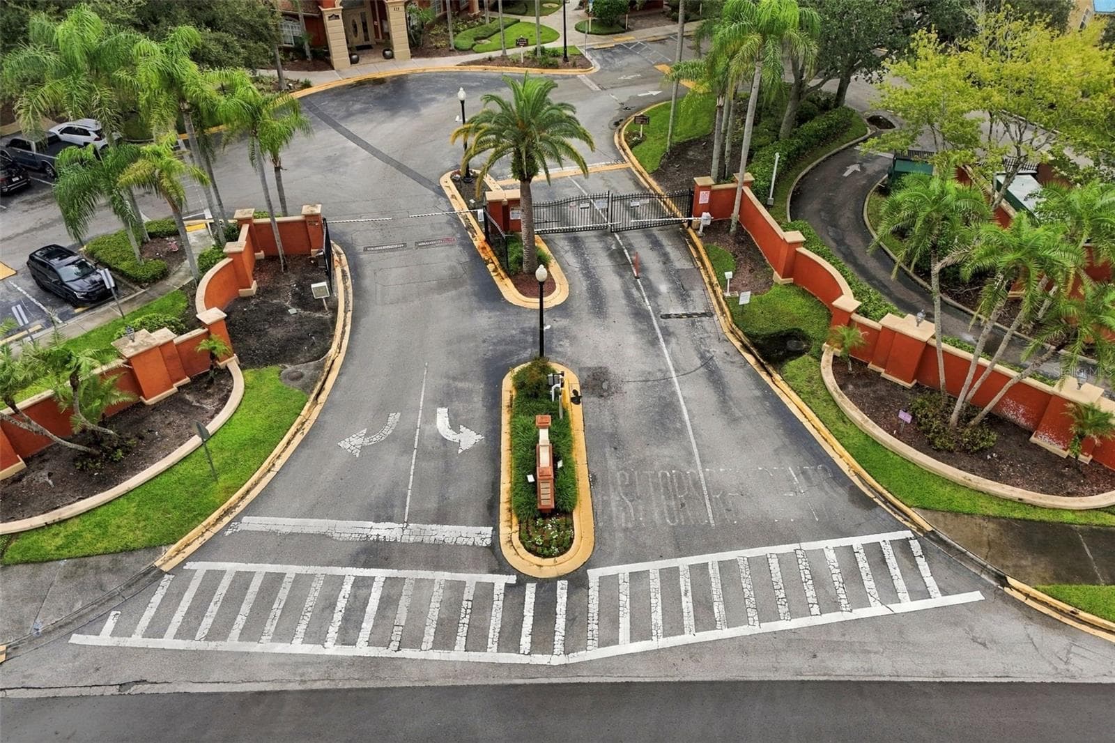 Gated entry - 822 GRAND REGENCY PT #201, ALTAMONTE SPRINGS