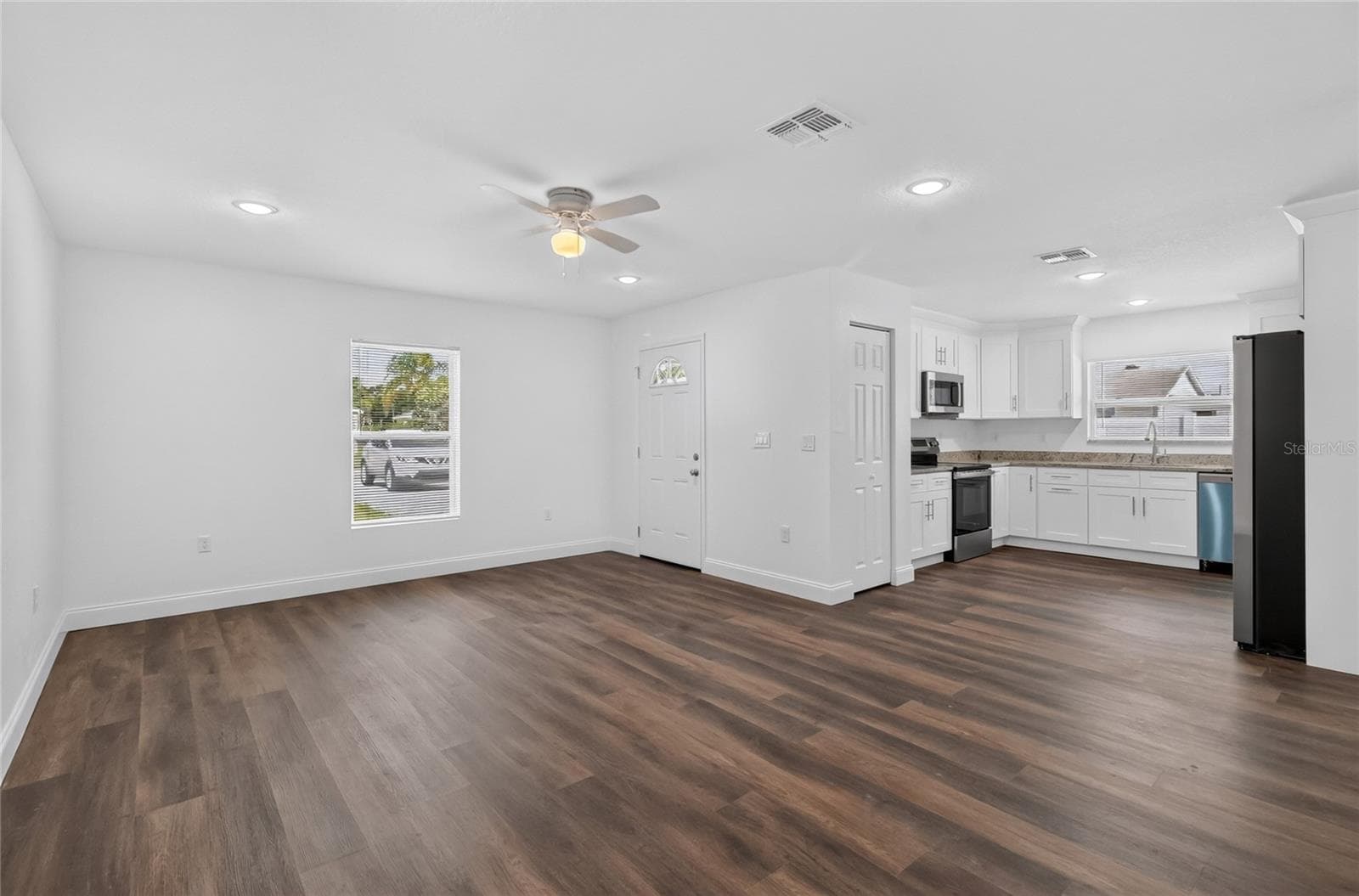 Single Family Residence at 2426 6TH ST NE, WINTER HAVEN, photo 9 of 46