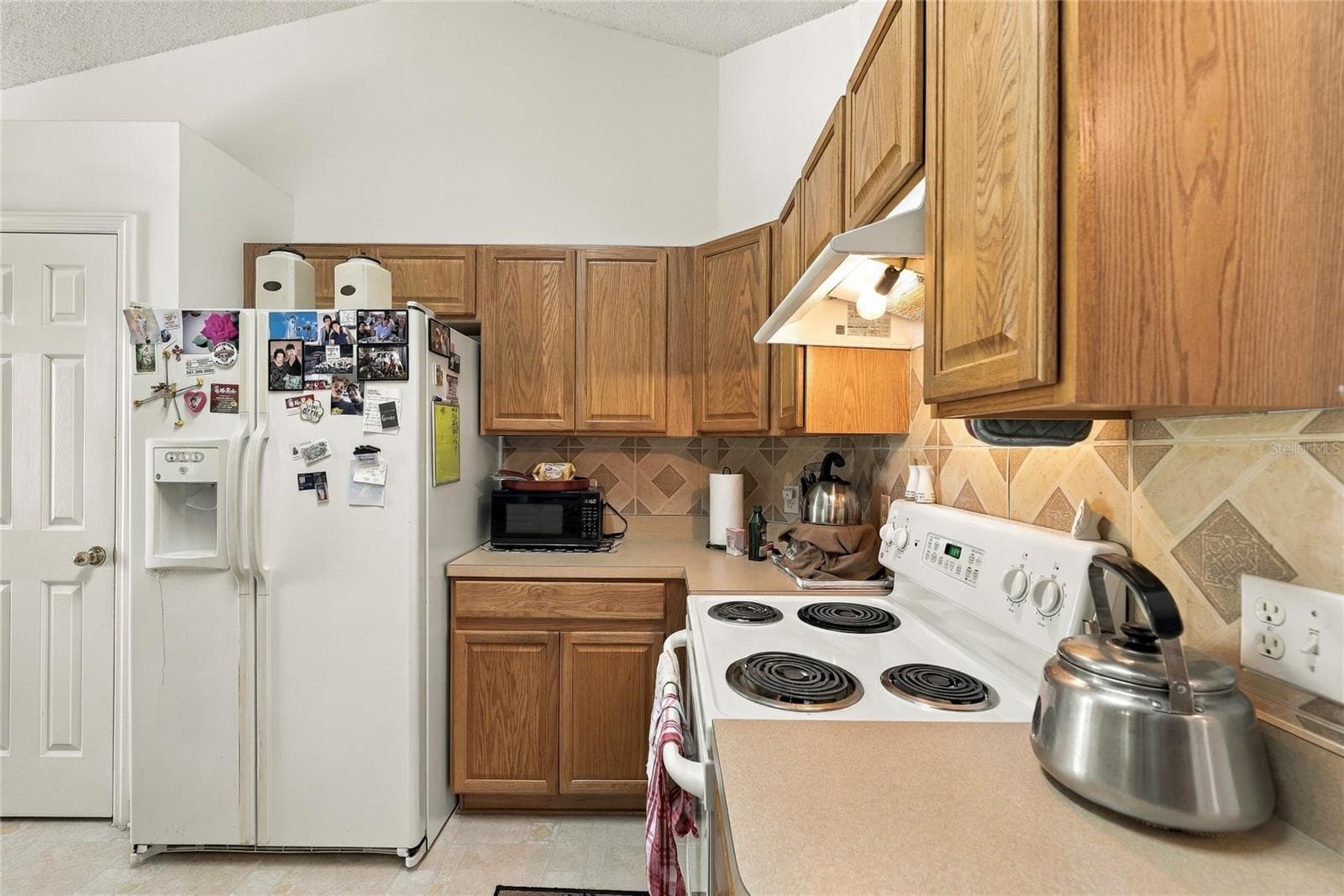 Single Family Residence at 2981 TINLEY RD SE, PALM BAY, photo 10 of 18