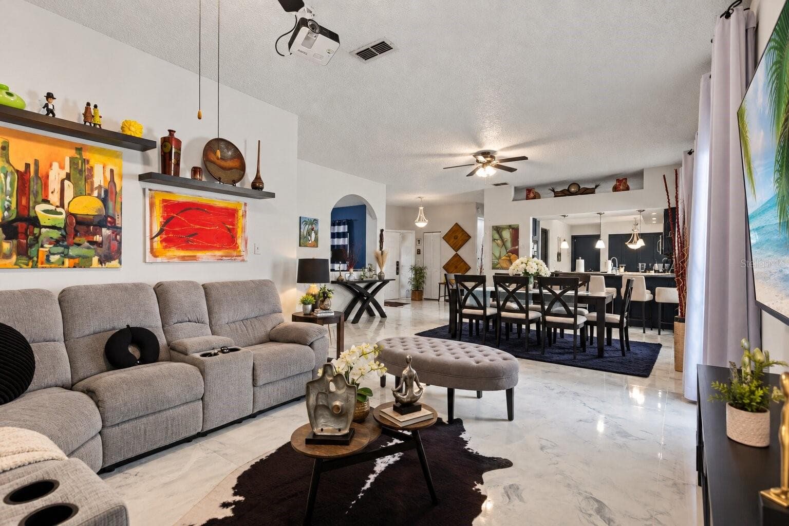 Single Family Residence at 11529 PUMPKIN SEED CT, ORLANDO, photo 6 of 18