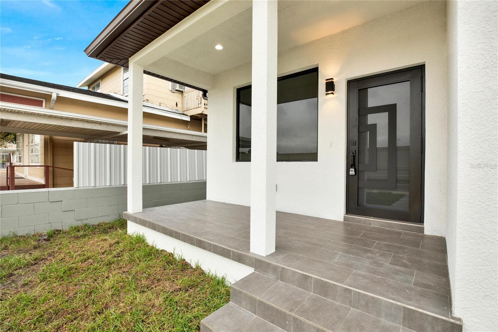Single Family Residence at 2725 W GREEN ST, TAMPA, photo 24 of 28