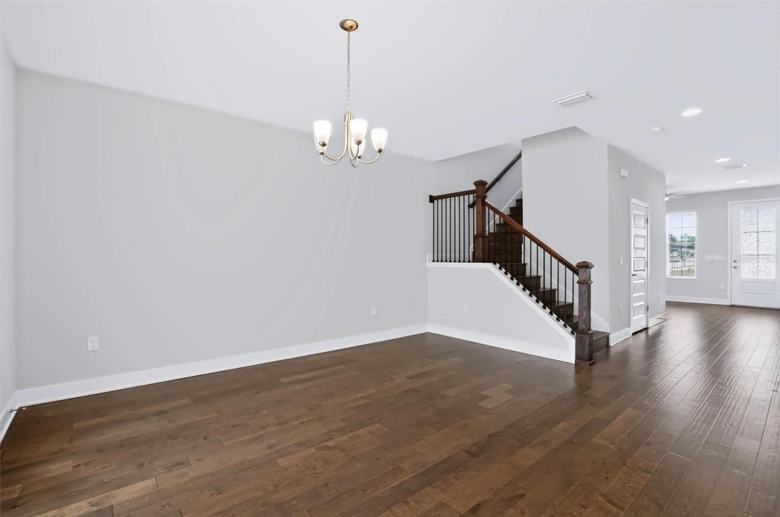 Single Family Residence at 3022 W GRAY ST, TAMPA, photo 8 of 51