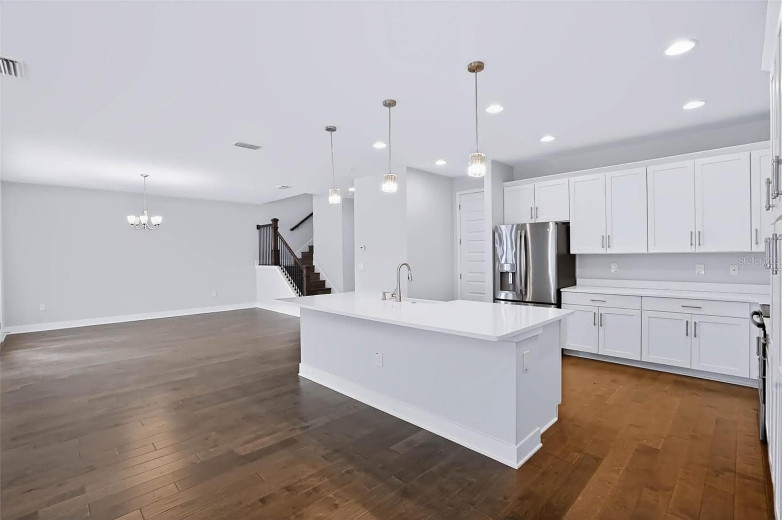 Single Family Residence at 3022 W GRAY ST, TAMPA, photo 14 of 51