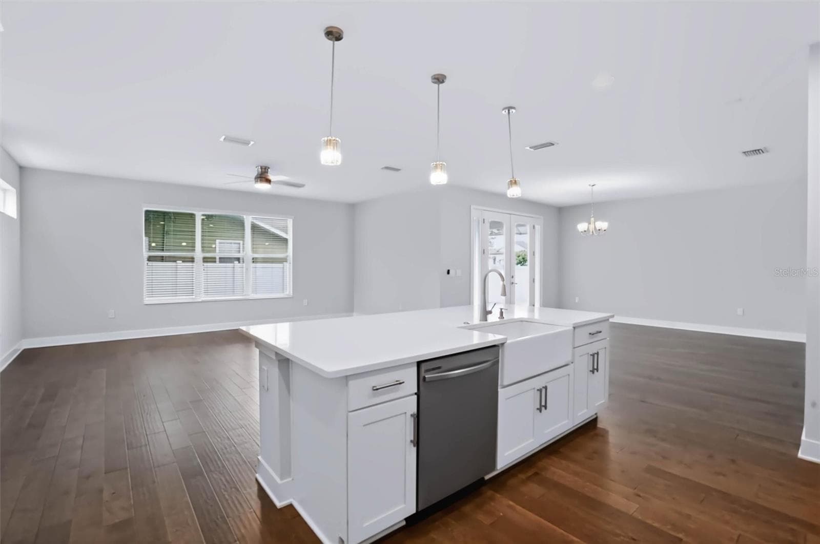 Single Family Residence at 3022 W GRAY ST, TAMPA, photo 15 of 51