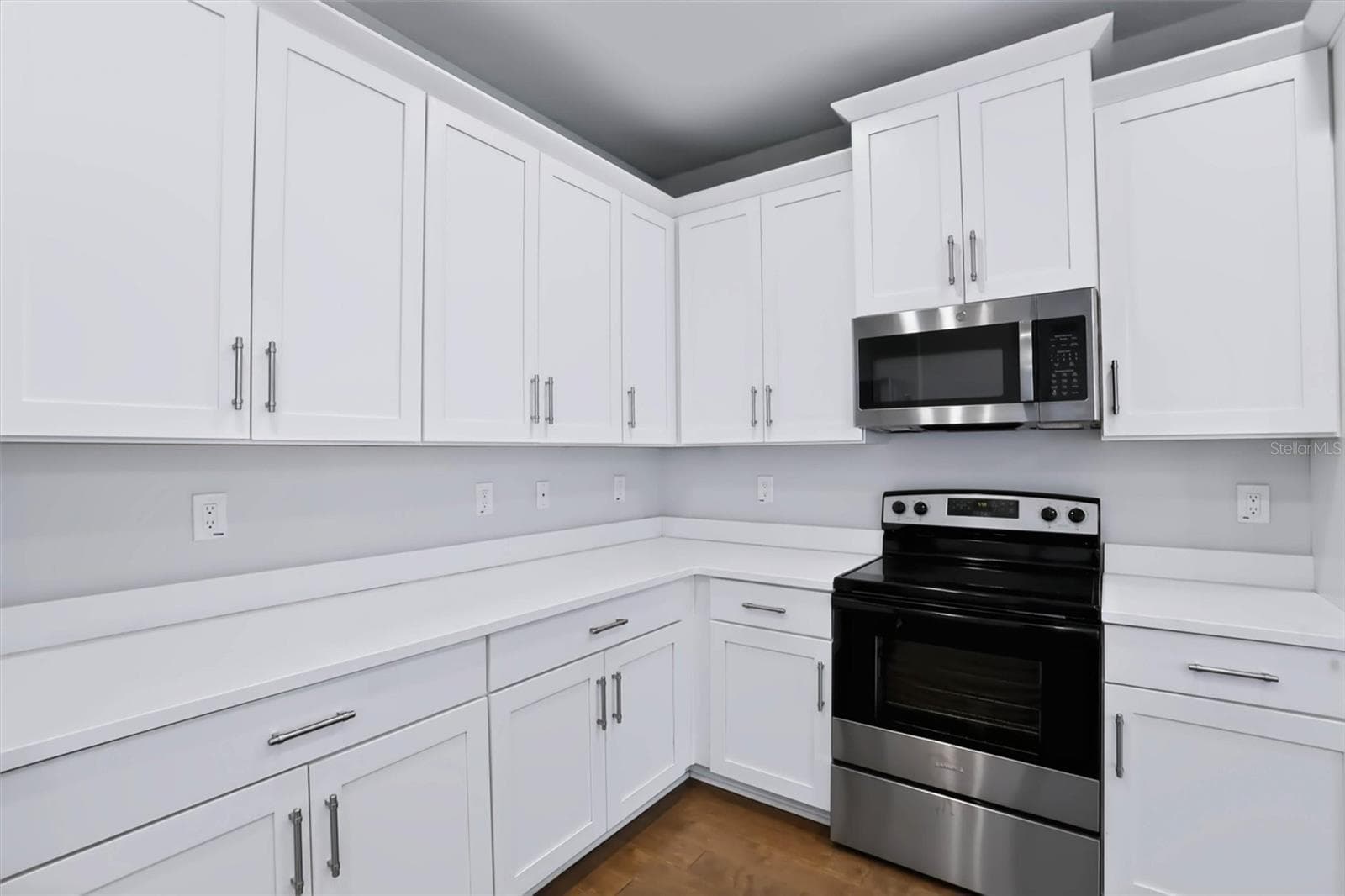 Single Family Residence at 3022 W GRAY ST, TAMPA, photo 17 of 51