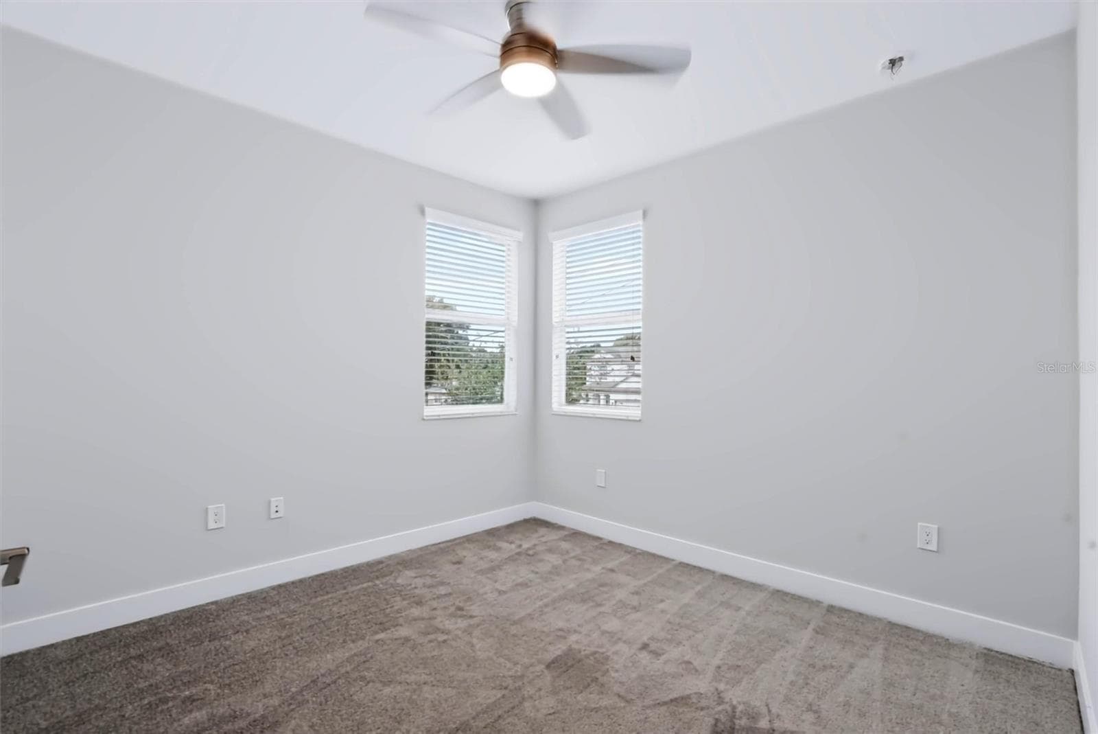 Single Family Residence at 3022 W GRAY ST, TAMPA, photo 40 of 51