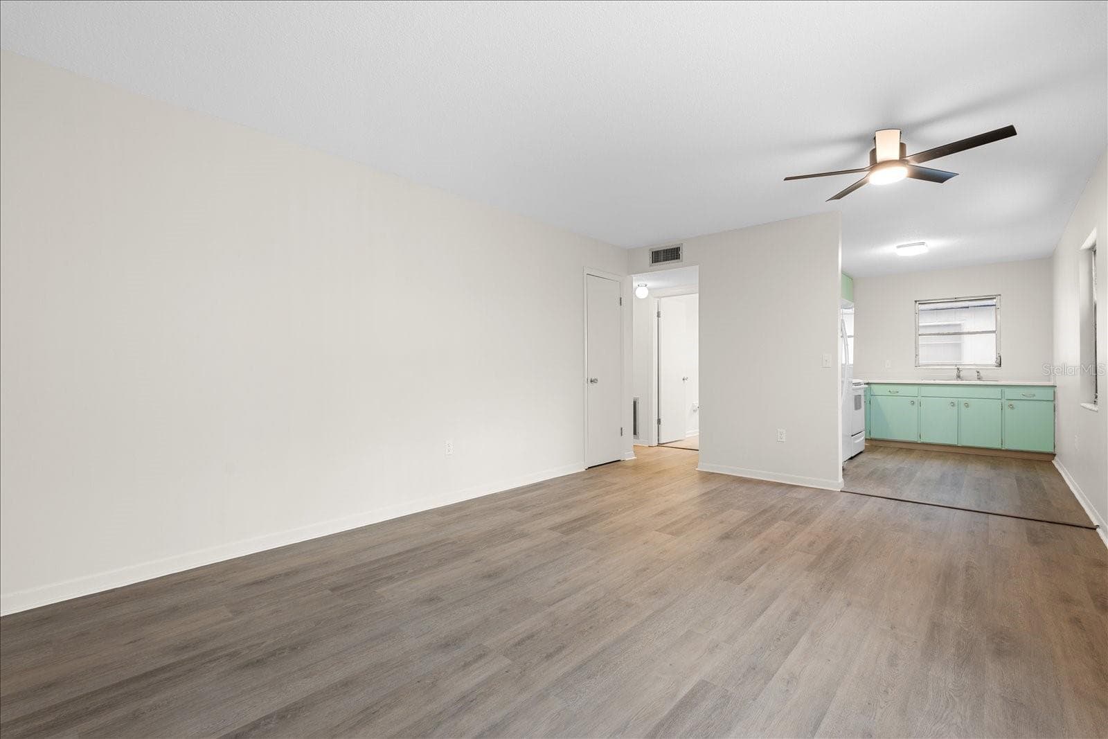 Condominium at 6010 LILLI WAY #6010, BRADENTON, photo 11 of 21