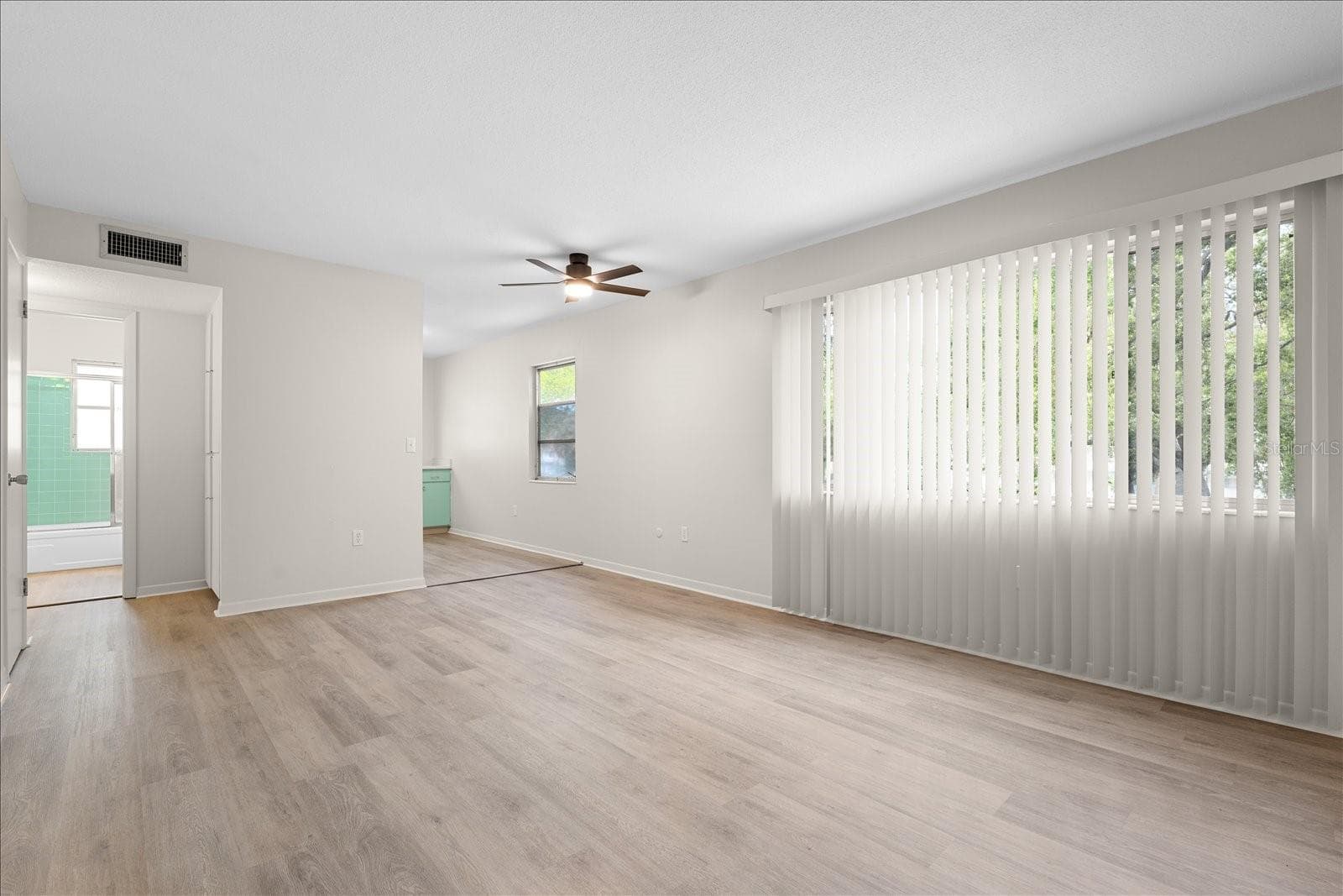 Condominium at 6010 LILLI WAY #6010, BRADENTON, photo 12 of 21