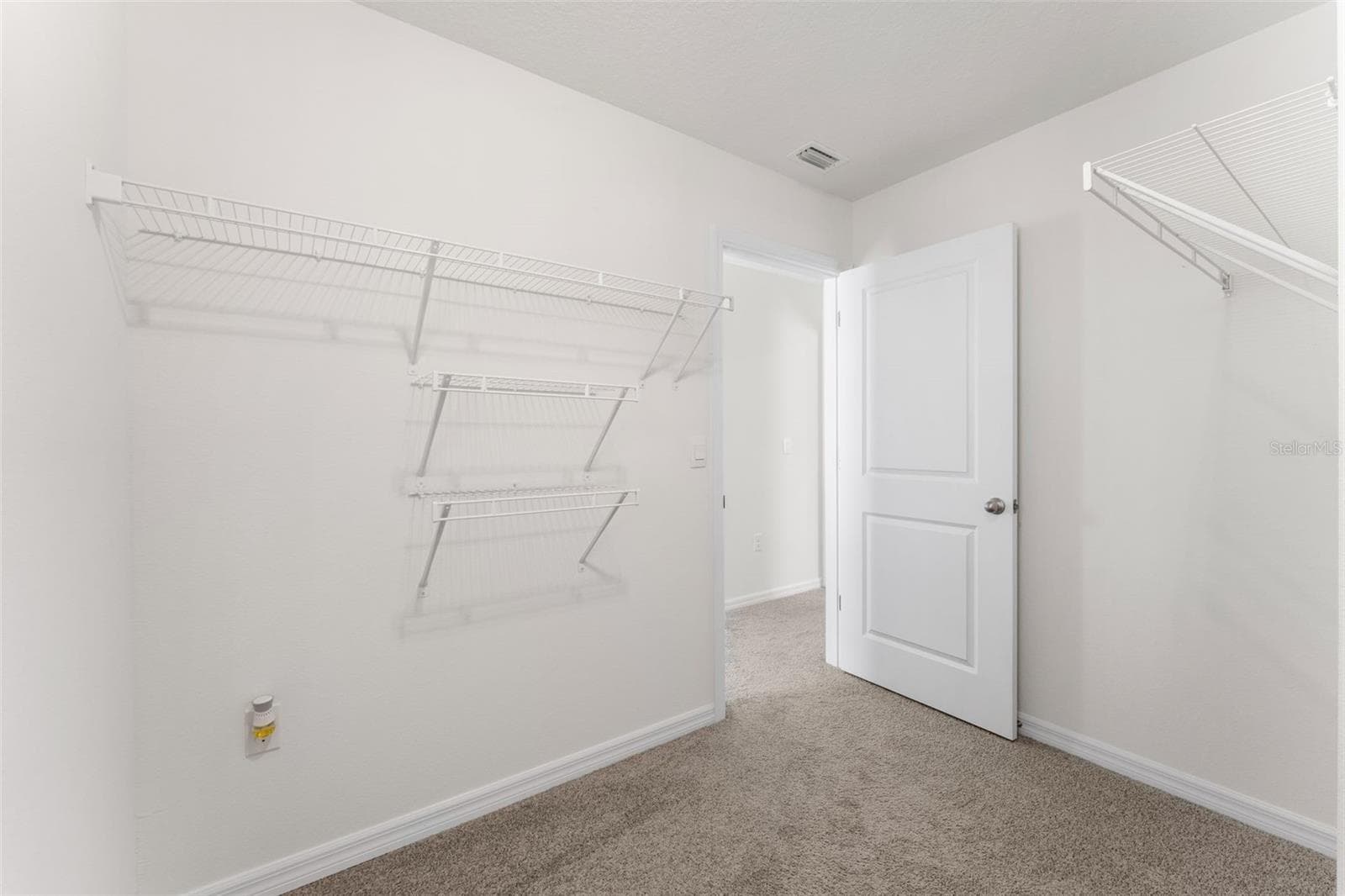 Single Family Residence at 24595 NW 11TH PL, NEWBERRY, photo 16 of 38