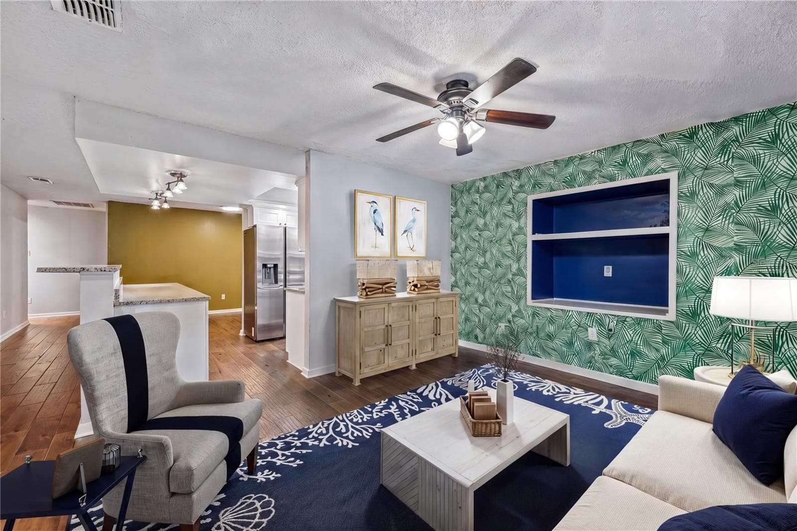Virtually Staged - 4717 W PRESCOTT ST, TAMPA