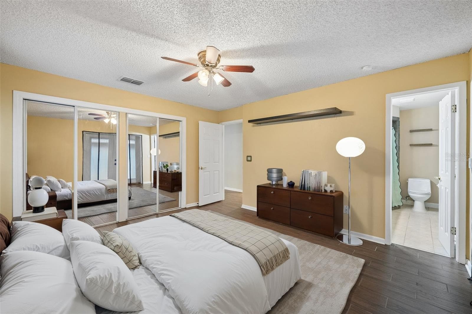 Virtually Staged - 4717 W PRESCOTT ST, TAMPA