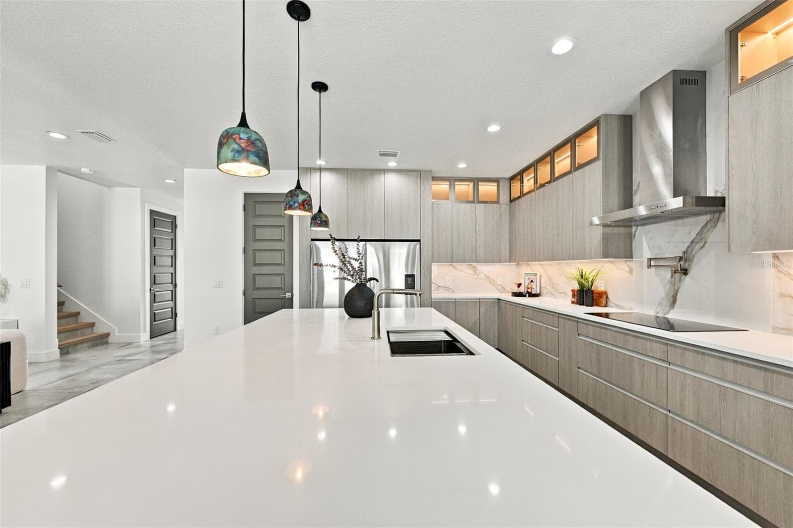 Single Family Residence at 3201 W WYOMING AVE, TAMPA, photo 16 of 73