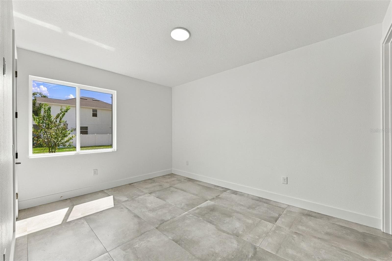 Single Family Residence at 3201 W WYOMING AVE, TAMPA, photo 29 of 73