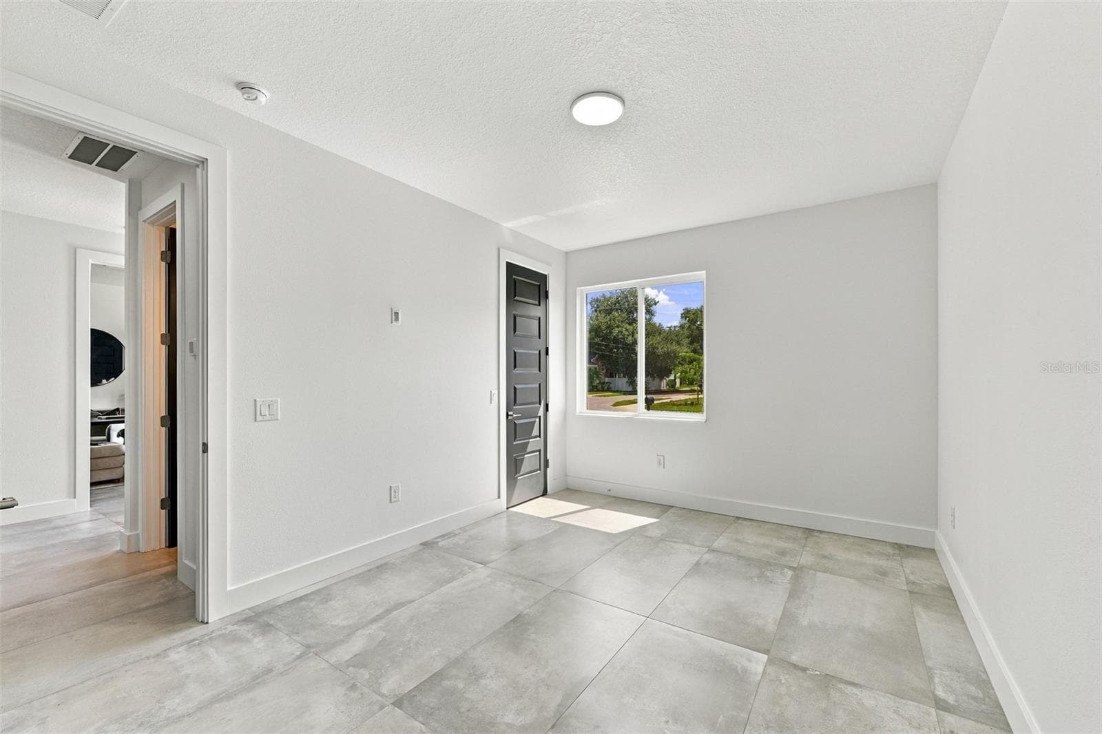 Single Family Residence at 3201 W WYOMING AVE, TAMPA, photo 31 of 73