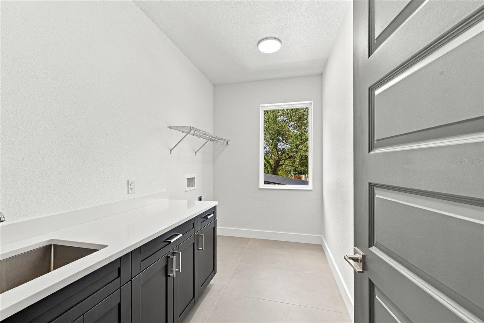 Single Family Residence at 3201 W WYOMING AVE, TAMPA, photo 49 of 73