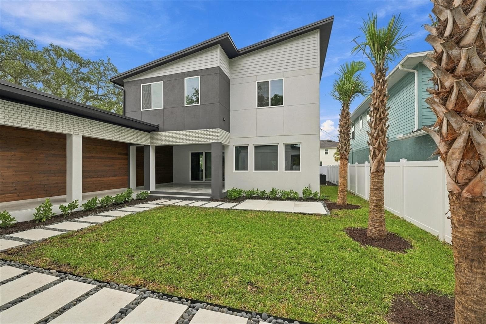Single Family Residence at 3201 W WYOMING AVE, TAMPA, photo 66 of 73