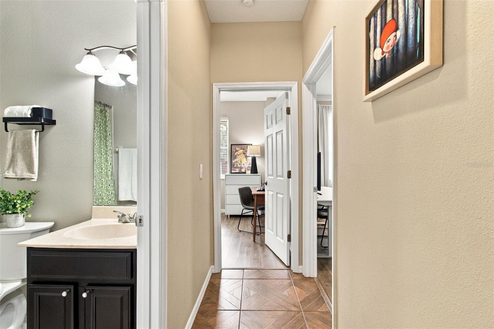 Hallway to Bedrooms - 9420 GEORGIAN PARK LN #108, TAMPA