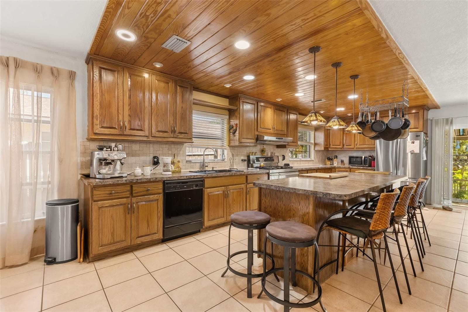 Single Family Residence at 623 GREEN MEADOW AVE, MAITLAND, photo 14 of 44