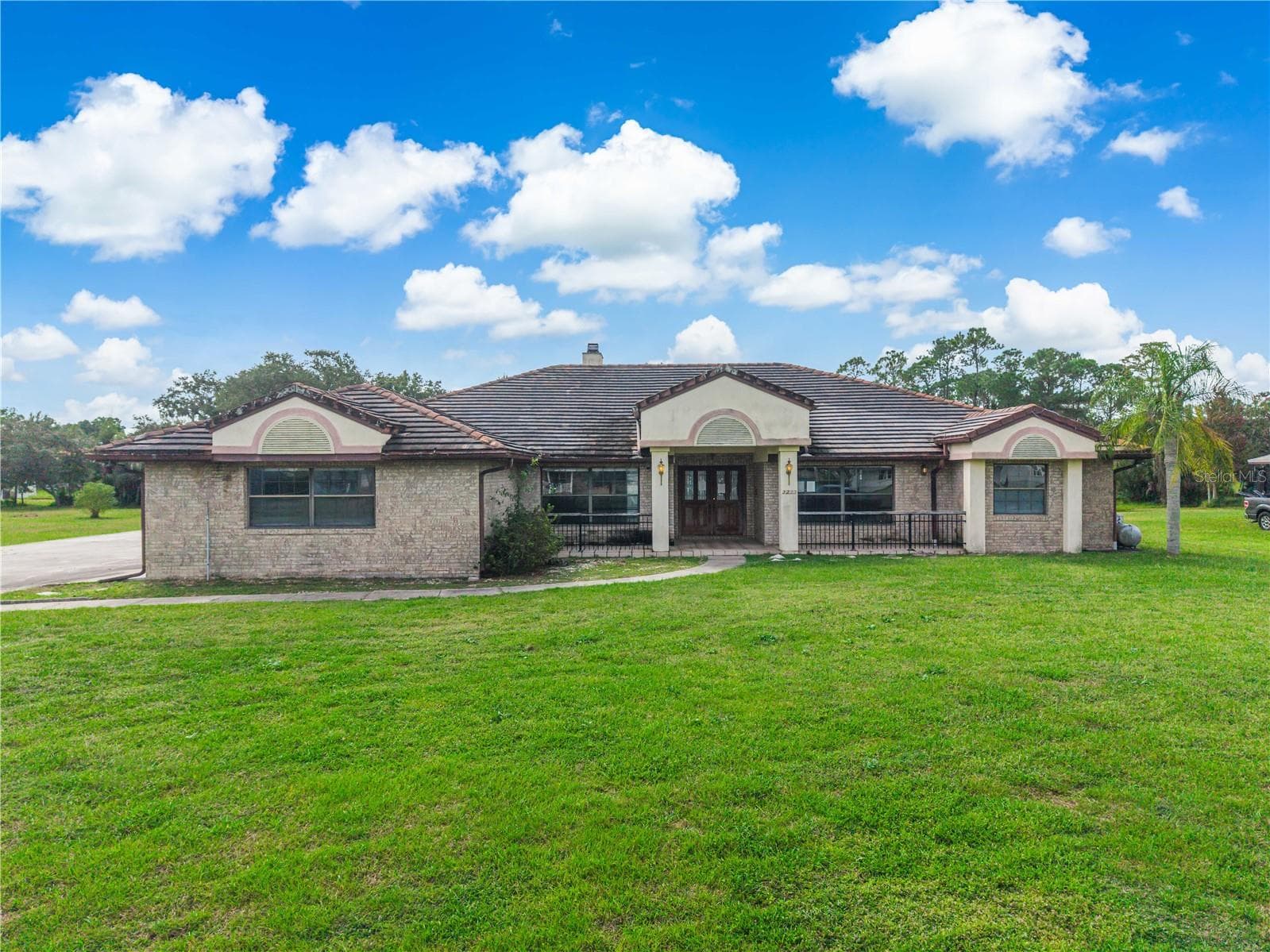 Single Family Residence at 2222 N STEWART ST, KISSIMMEE, photo 2 of 54