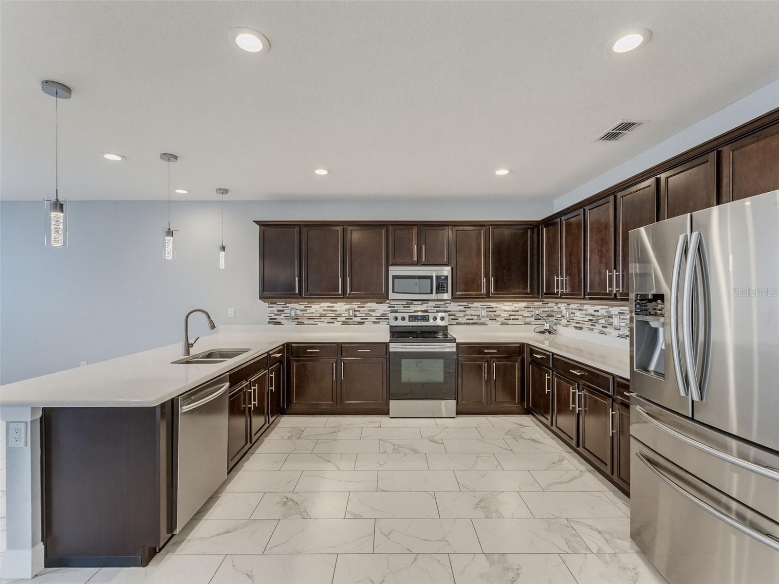 Single Family Residence at 8151 WILDER LOOP, LAKELAND, photo 11 of 70
