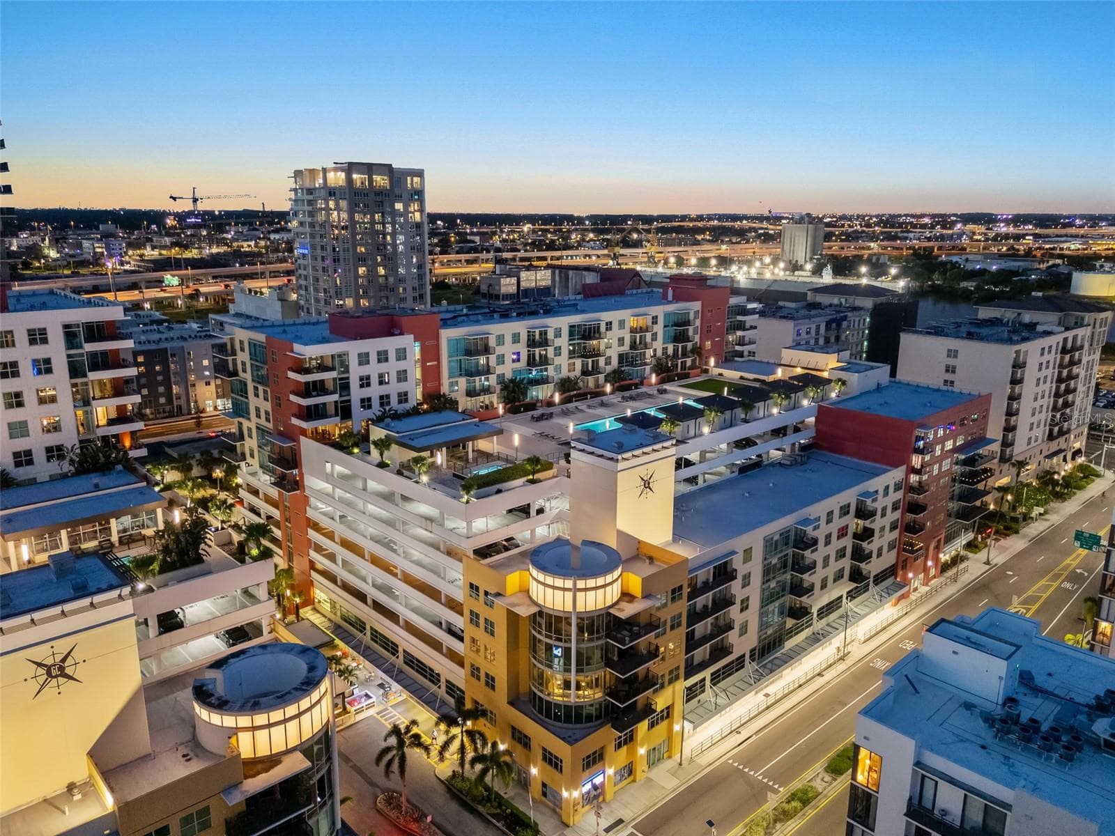 Condominium at 1208 E KENNEDY BLVD #410, TAMPA, photo 41 of 42