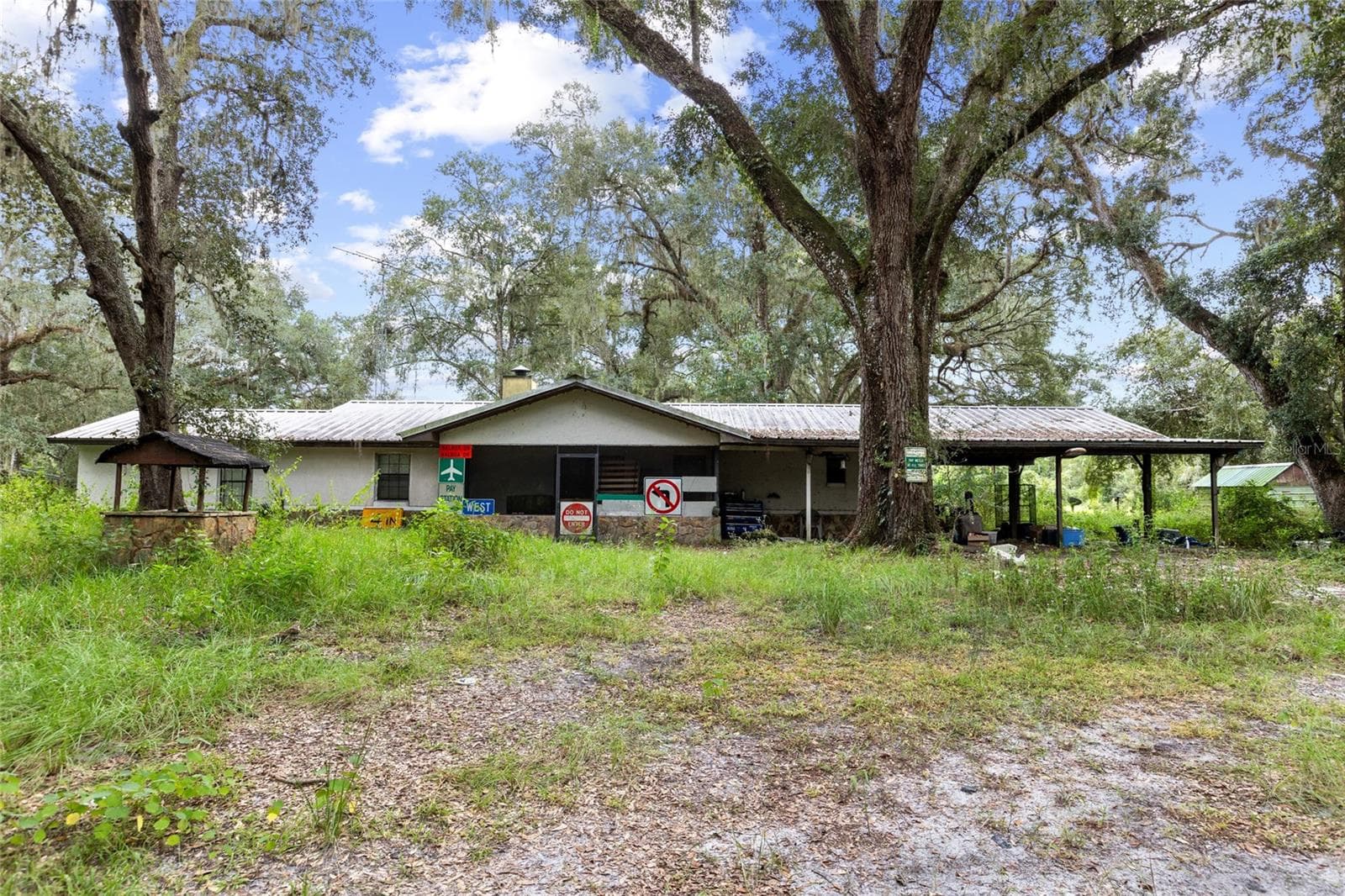 Single Family Residence at 935 CR 738E, WEBSTER