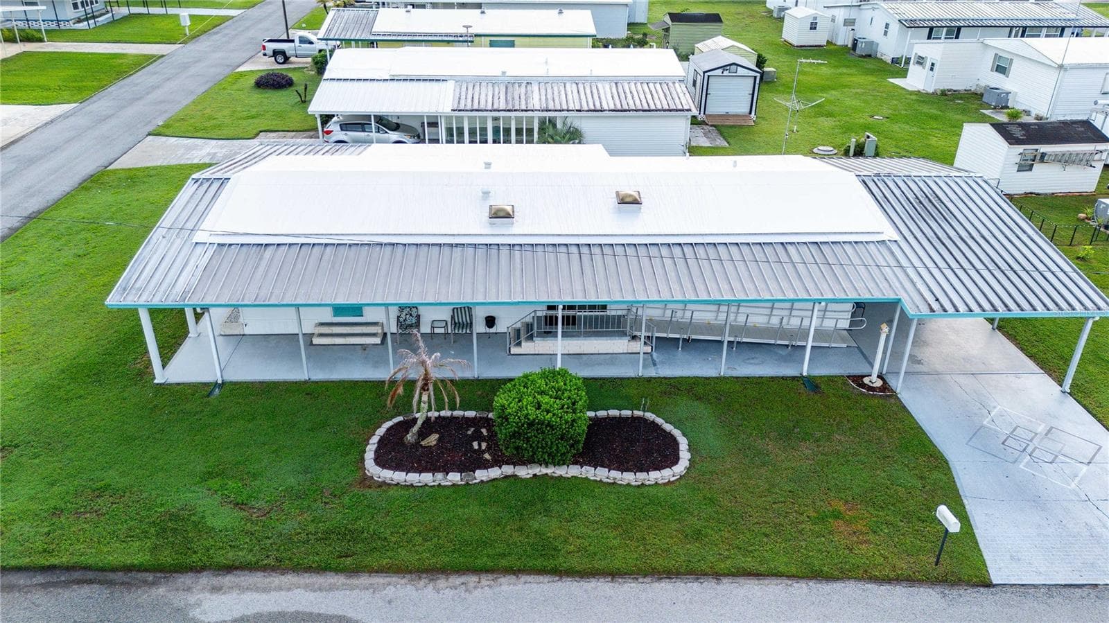 New roof 2025! - 5352 PLANT ST, ZEPHYRHILLS