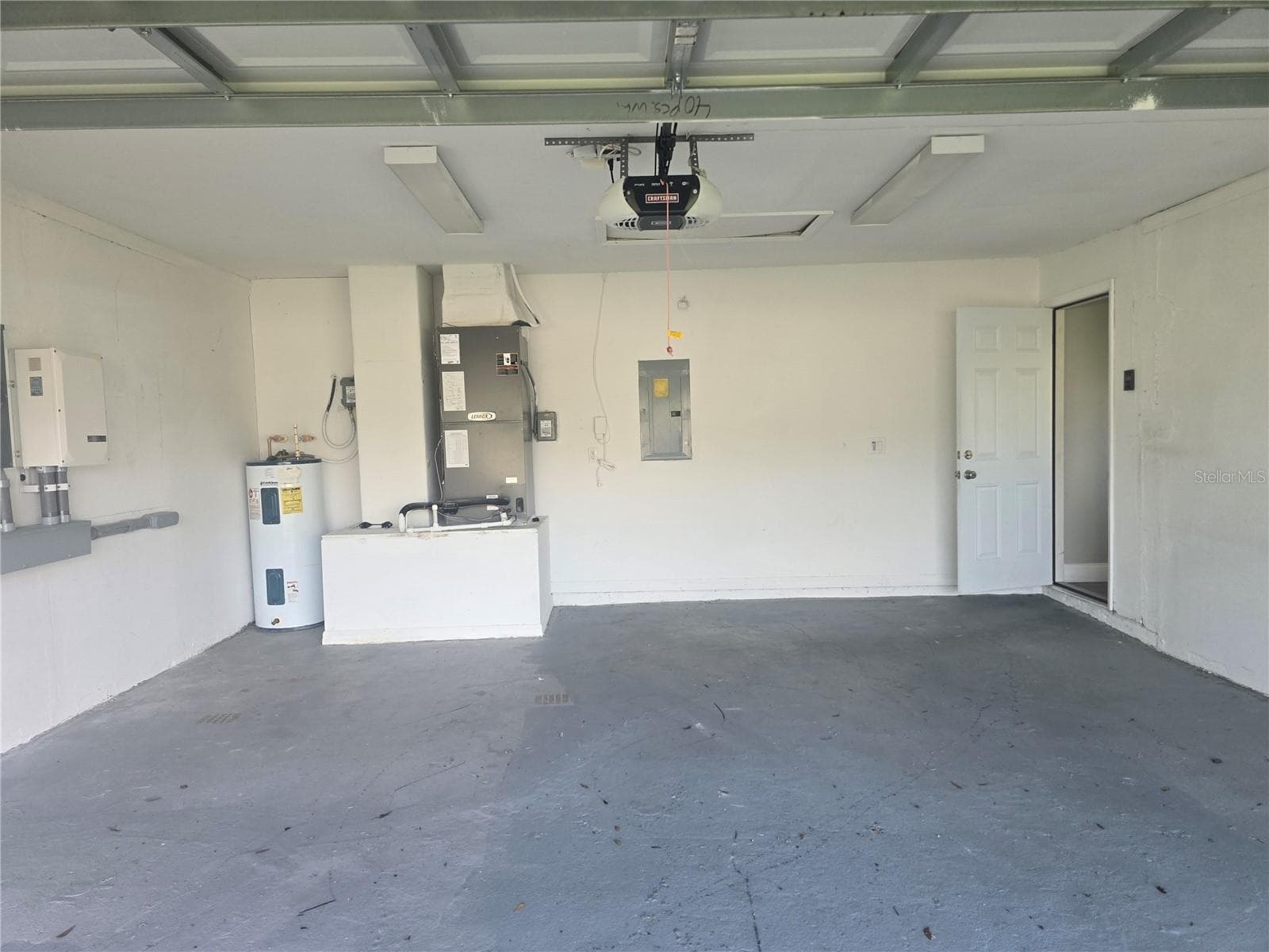 garage - 1704 SNOOK PL, POINCIANA