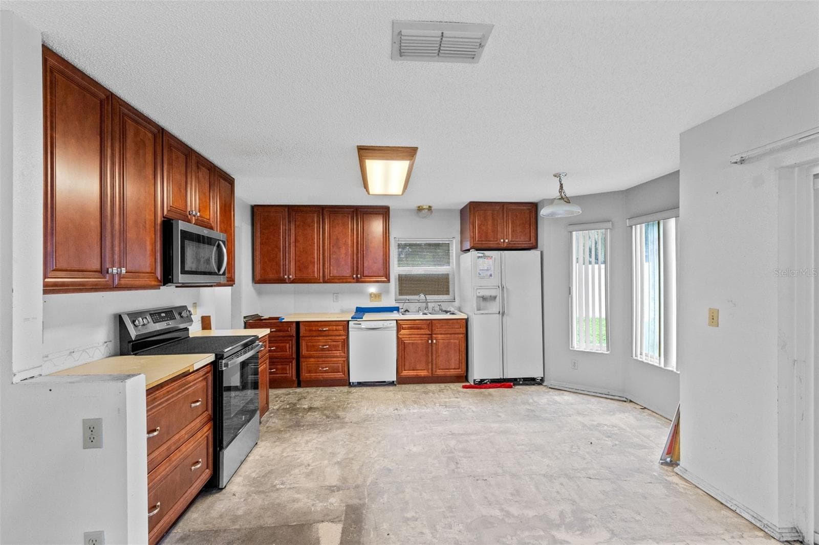 Single Family Residence at 2704 ESTEP CT, OCOEE, photo 9 of 35