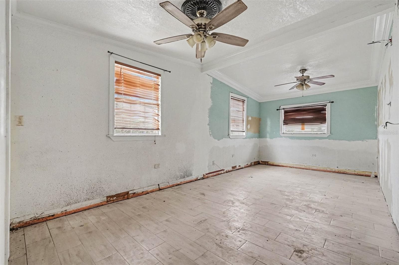 Single Family Residence at 10925 N FLORENCE AVE, TAMPA, photo 13 of 28